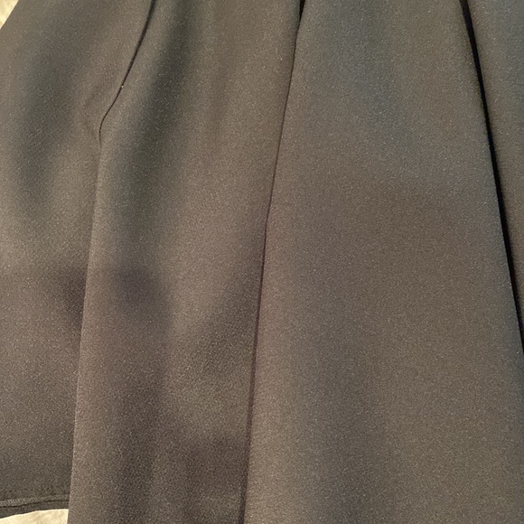 Lulu’s Little Black Dress - Picture 6 of 9